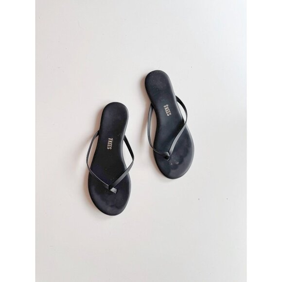 TKEES Lily Liners Black Leather Round Toe Thong Flip Flops, Size 6/37 - Picture 1 of 11